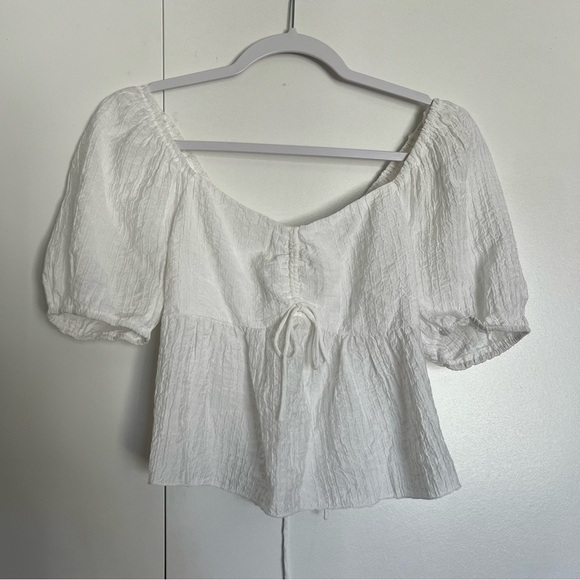Tilly’s Full Tilt White Crinkle Cinch Puff Sleeve Open Back Top size XS - Picture 3 of 10